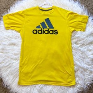 VTG Adidas 85% Polyester Climalite t-shirt